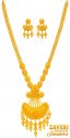Click here to View - 22K Gold Patta Necklace Set 