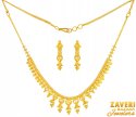 Click here to View - 22 k Gold Traditional Necklace Set  