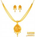 22 k Gold Pendant Necklace Set - Click here to buy online - 3,680 only..
