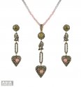 Nizams Victorian pendant Set - Click here to buy online - 2,729 only..