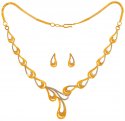 22Karat Gold Light Necklace Set - Click here to buy online - 2,206 only..