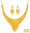 22 Karat Gold Necklace Earring Set - Click here to buy online - 3,268 only..