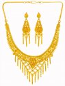 22 Karat Gold Necklace Earring Set - Click here to buy online - 4,081 only..