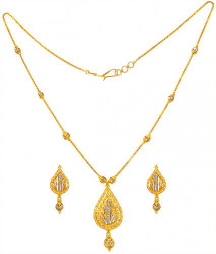 22 Karat Gold Necklace Earring Set 