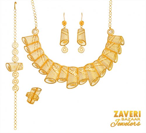 21Kt Gold Necklace Earring Set 