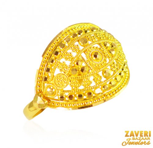 22K Gold Ladies Ring  