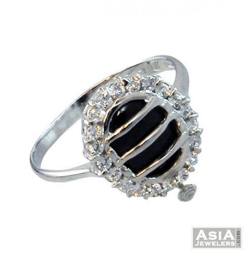 18K Fancy White Gold Ring 