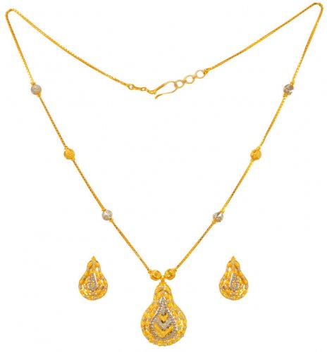 22 Karat Gold Dokia Set 