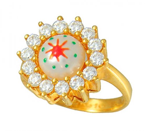 Gold Ring with Signity 