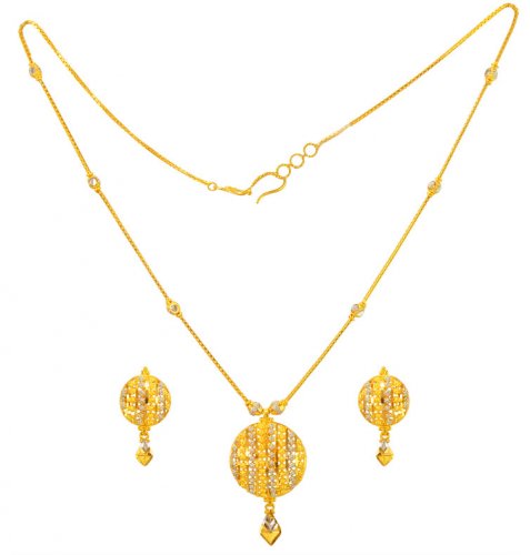 22Kt Gold Two Tone Dokia Set 