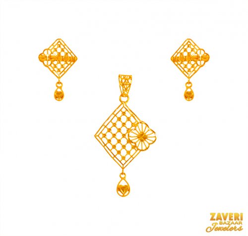 22kt Gold Fancy Pendant Set 