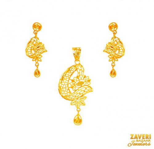 22Kt Gold Fancy Pendant Set 