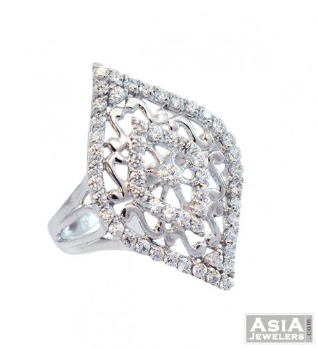 18K Ladies Star Signity Ring 