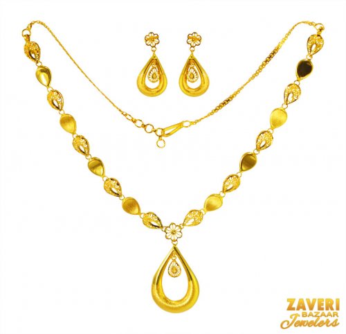 22kt Gold Necklace Set for Ladies 