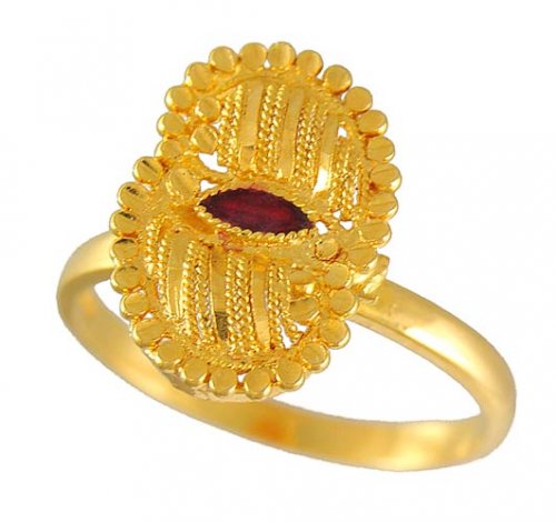 22K Gold Ladies Ring 