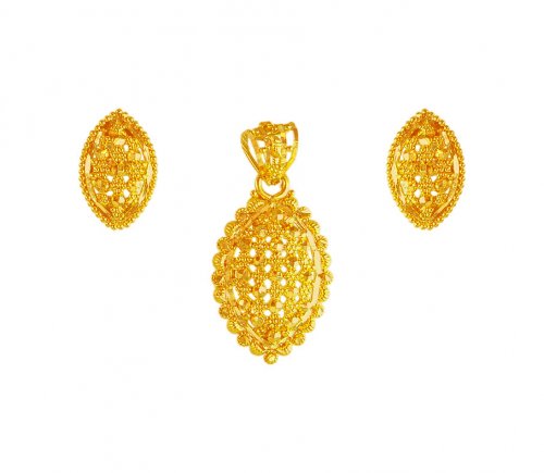 22K Gold Pendant Earring Set 