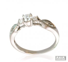18K Elegant 3 Stone Solitaire Ring ( Diamond Rings (Ladies) )