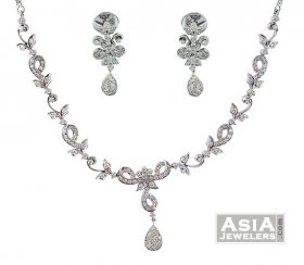 18K White Gold Diamond Necklace Set